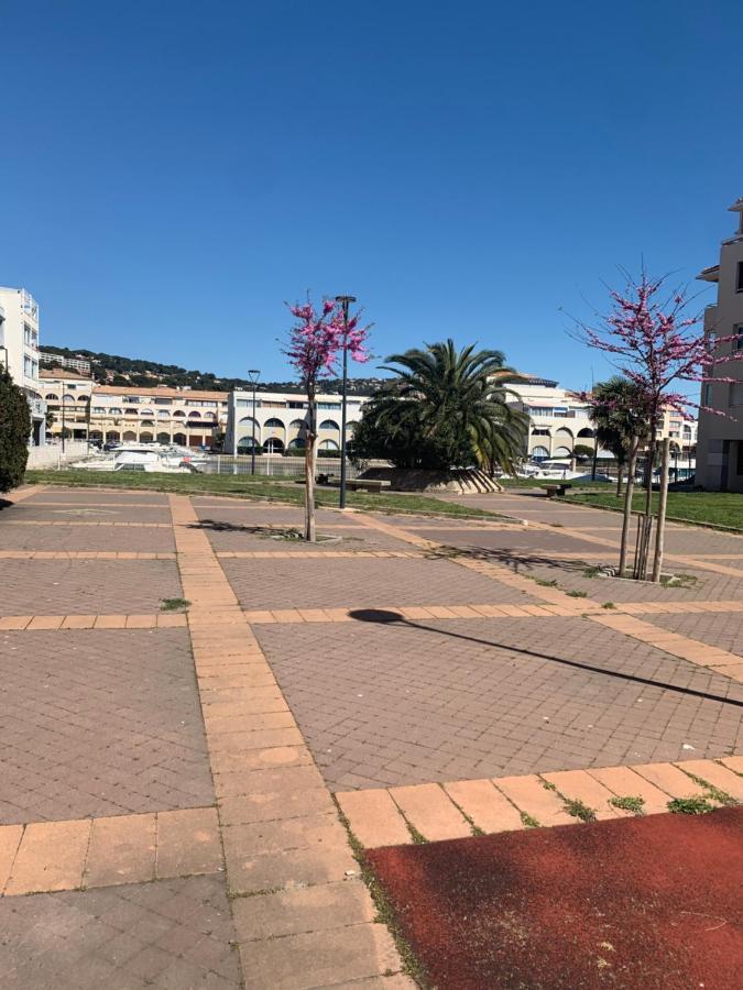 App T2 Climatise , Plage 200 M Сет Екстер'єр фото